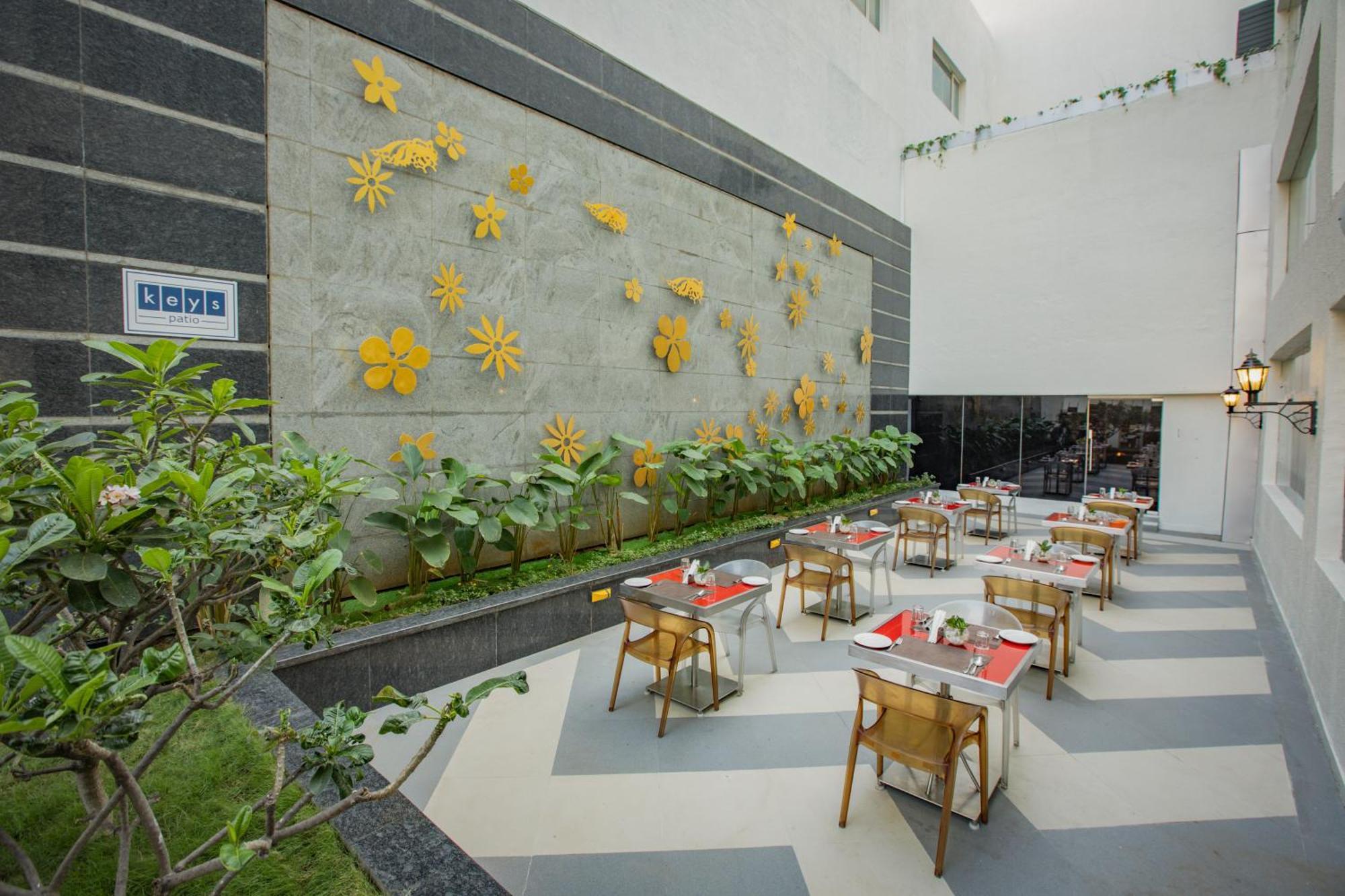 Keys Prima By Lemon Tree Hotels, Pimpri, Pune Exterior foto